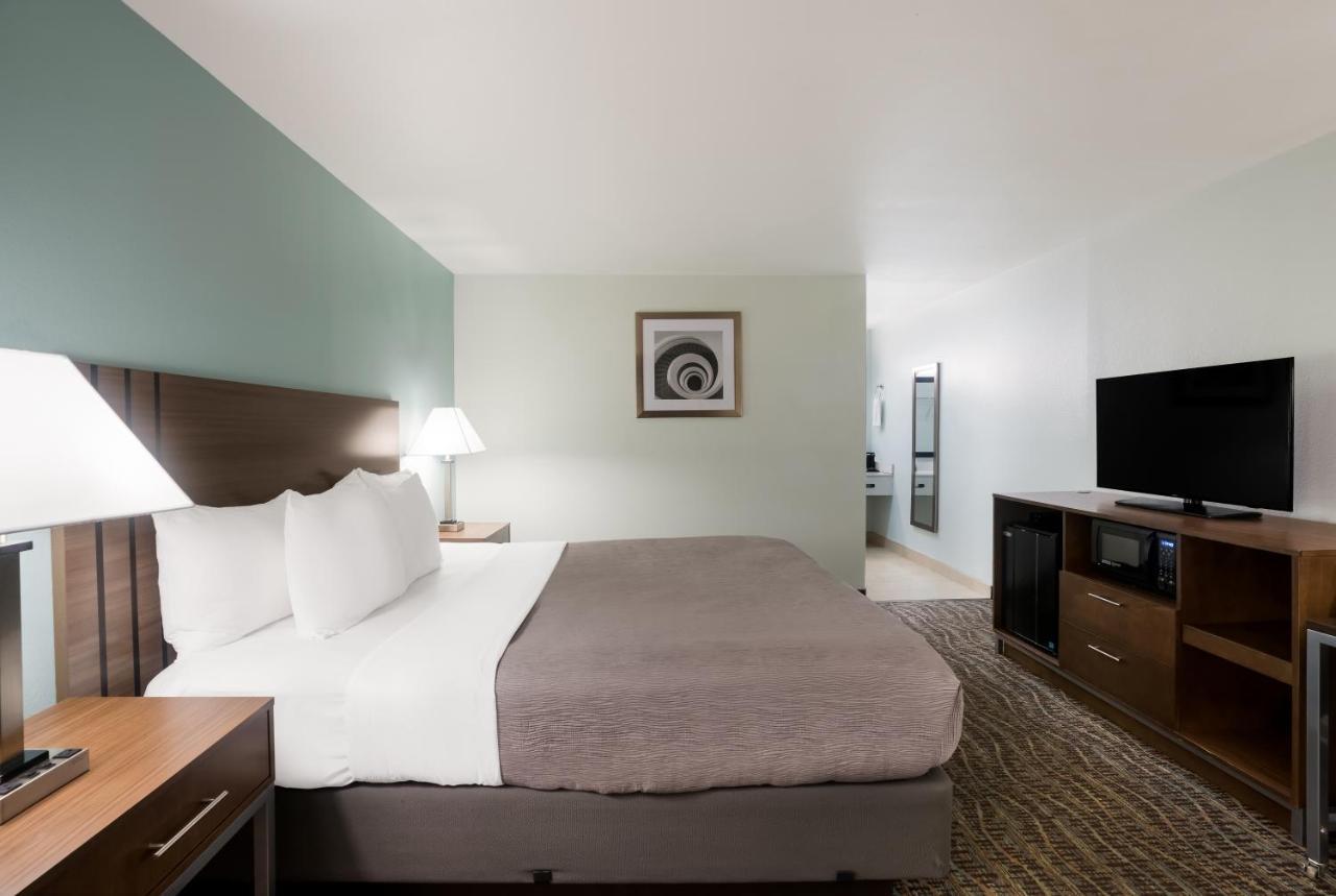 ซูเปอร์ 8 บาย วินด์แฮม แฟร์ฟิลด์ Hotel ภายนอก รูปภาพ