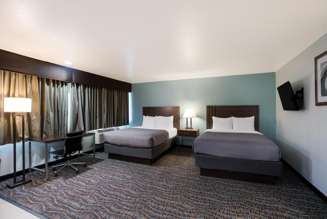 ซูเปอร์ 8 บาย วินด์แฮม แฟร์ฟิลด์ Hotel ภายนอก รูปภาพ