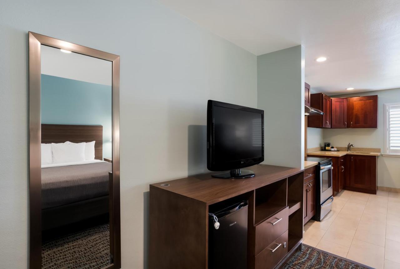 ซูเปอร์ 8 บาย วินด์แฮม แฟร์ฟิลด์ Hotel ภายนอก รูปภาพ