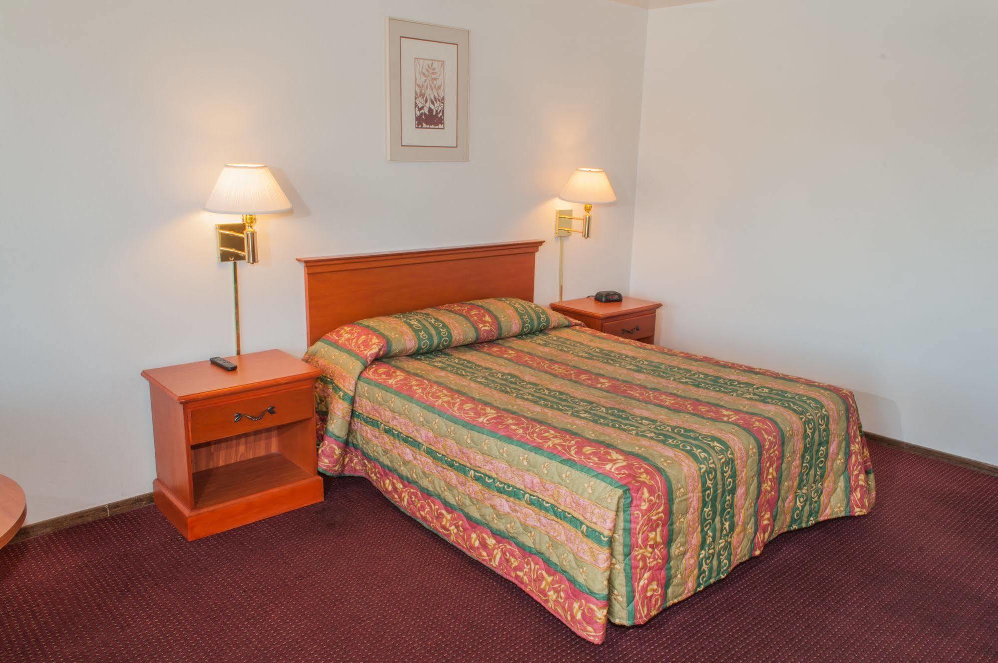 ซูเปอร์ 8 บาย วินด์แฮม แฟร์ฟิลด์ Hotel ภายนอก รูปภาพ